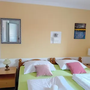 Apartman D,apartman, Omišalj
